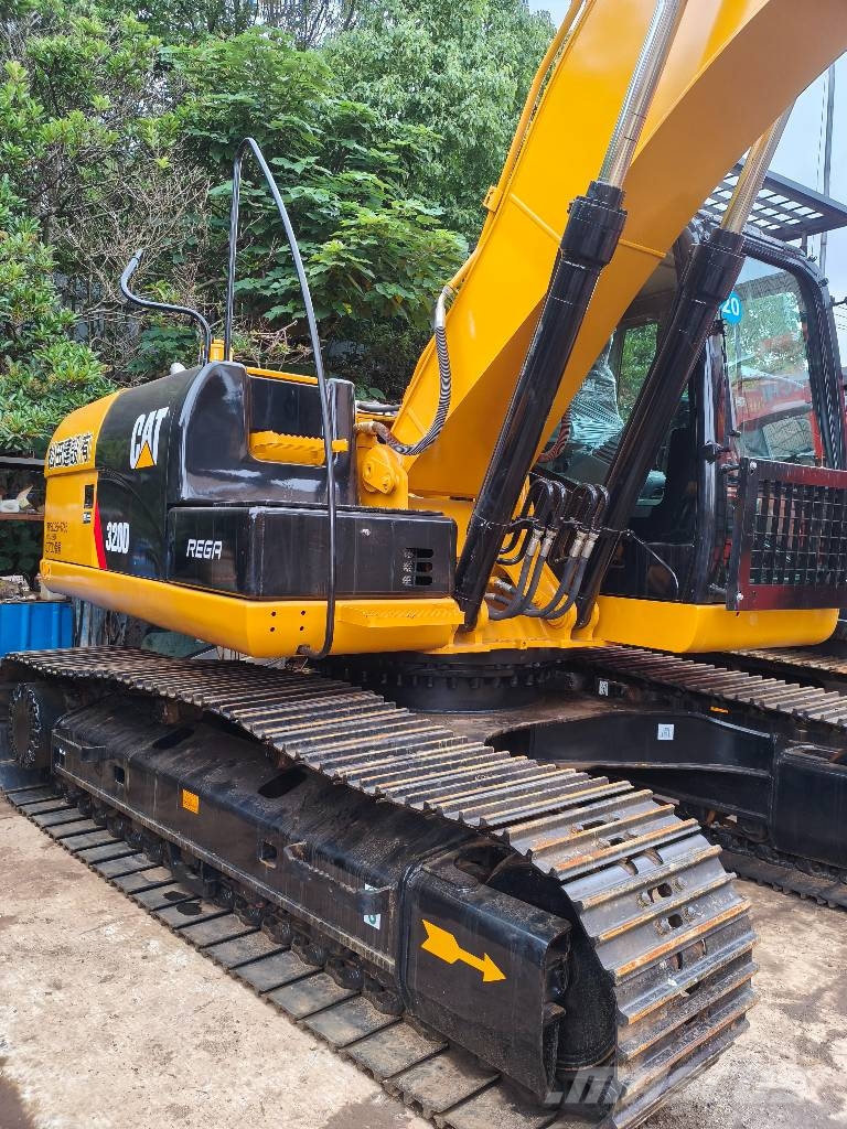 CAT 320 D Raupenbagger