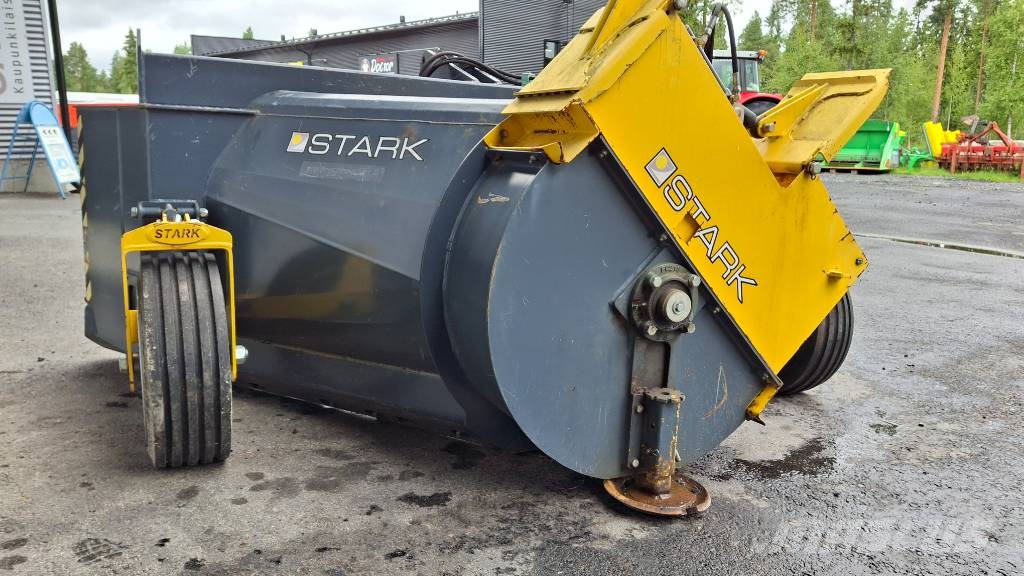 Stark 270 S810 lumilinko renkailla Fresadoras quitanieves