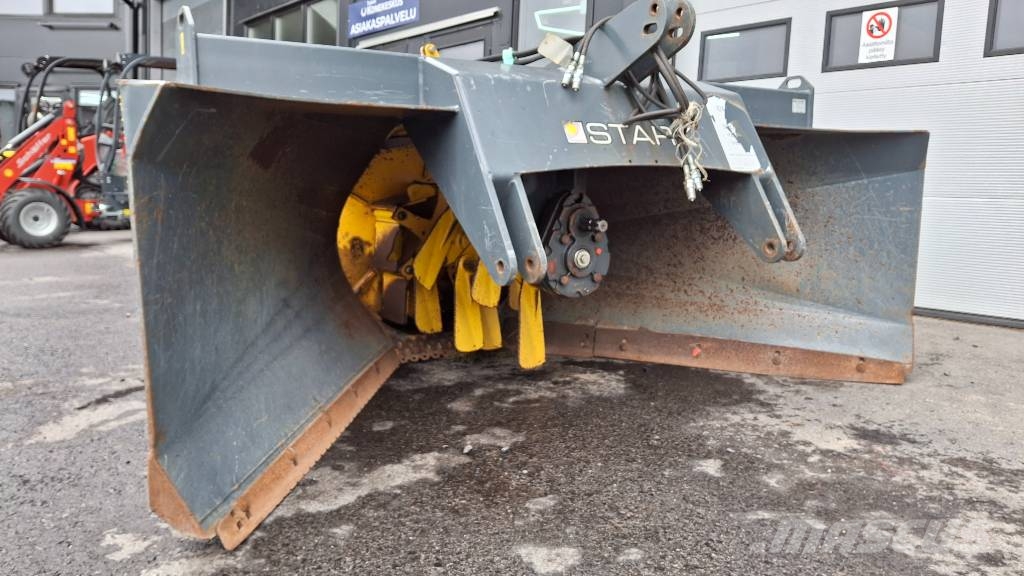 Stark 270 S810 lumilinko renkailla Fresadoras quitanieves