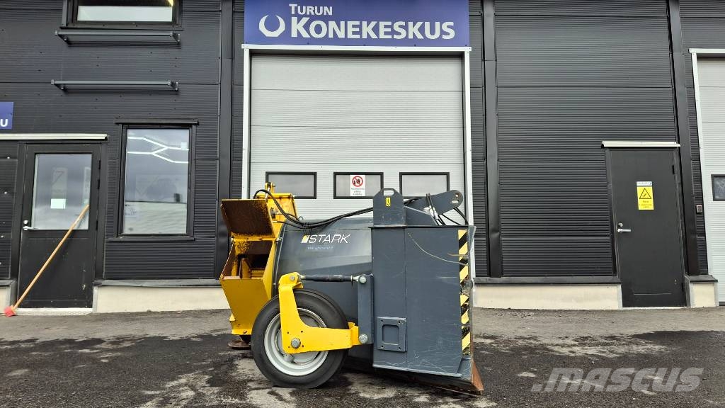 Stark 270 S810 lumilinko renkailla Fresadoras quitanieves