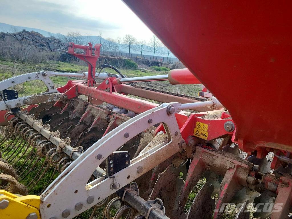 Pöttinger TerraDisc 6001 T Cultivatoren