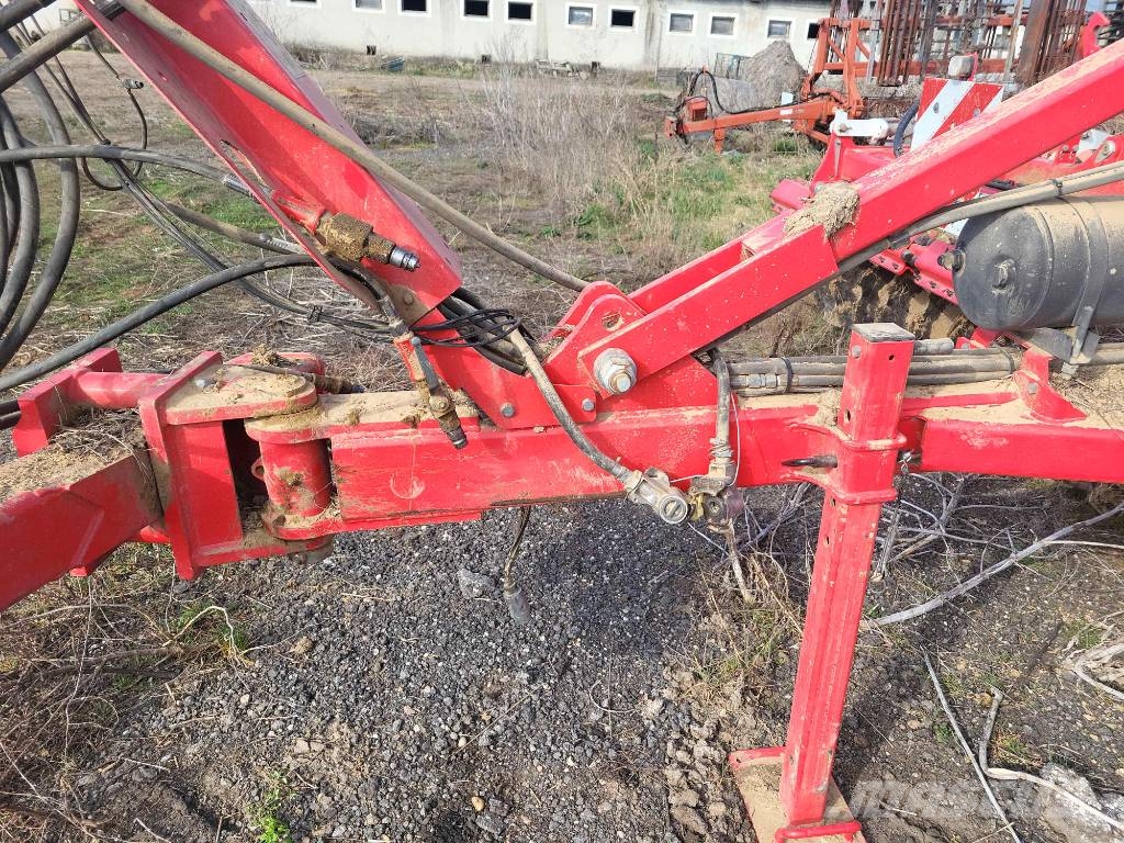 Pöttinger TerraDisc 6001 T Cultivatoren