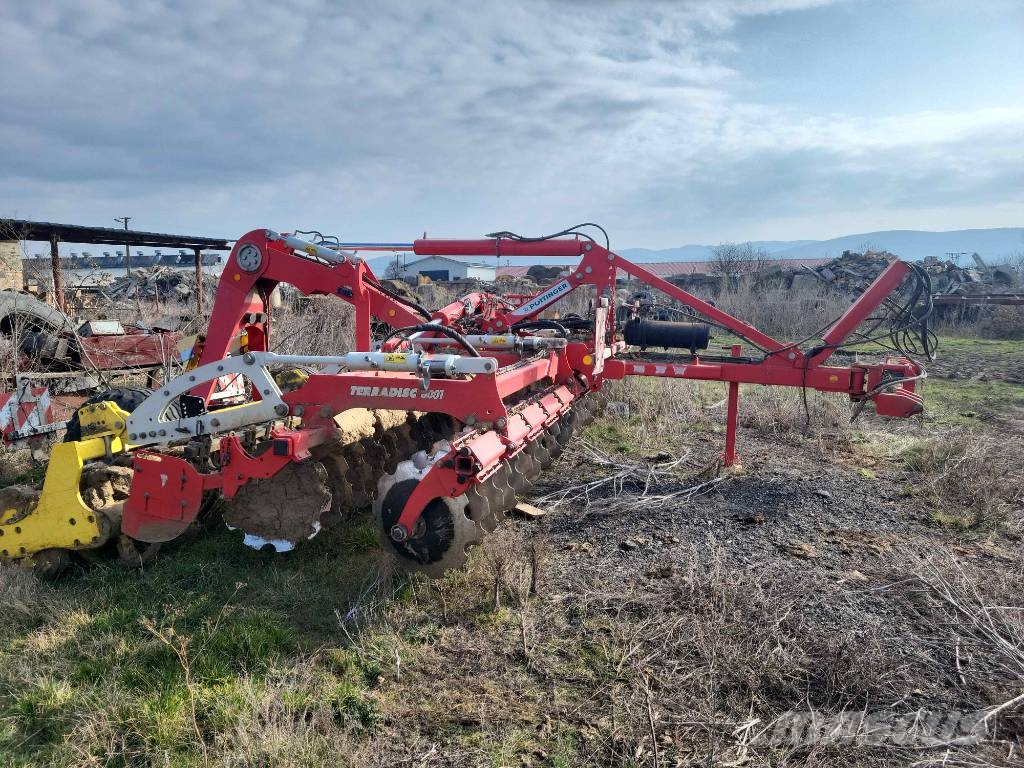 Pöttinger TerraDisc 6001 T Cultivatoren