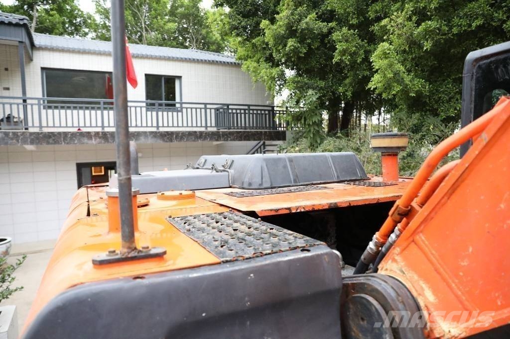 Hitachi ZX 350-5 Lánctalpas kotrók