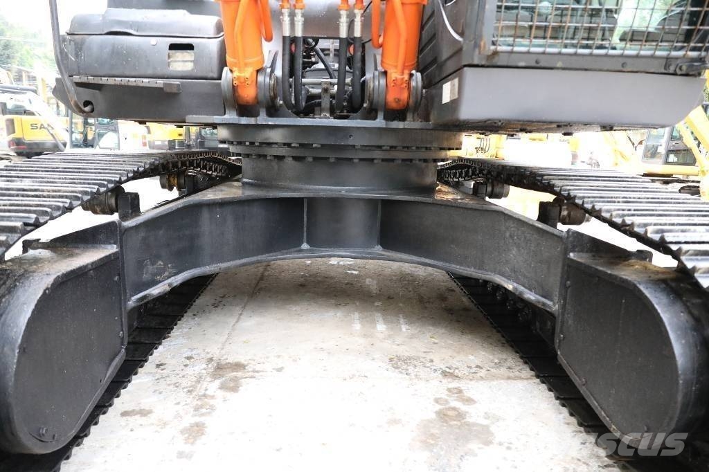 Hitachi ZX 350-5 Lánctalpas kotrók