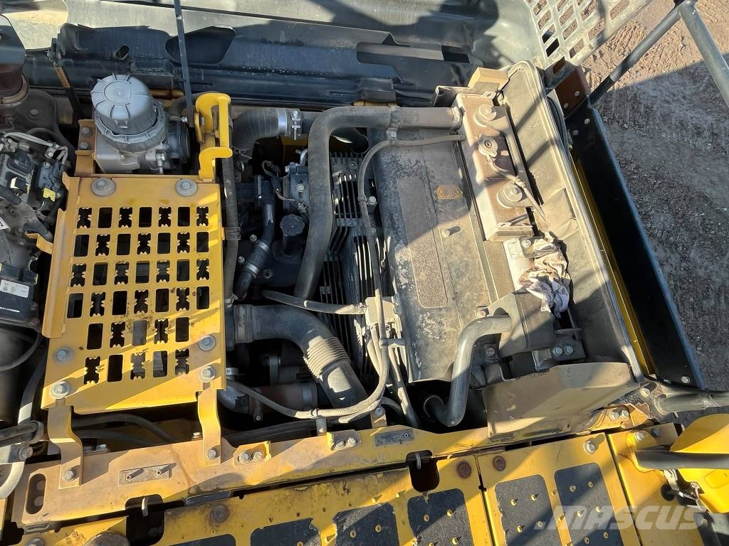 Komatsu PC 210 LC-11 Lánctalpas kotrók