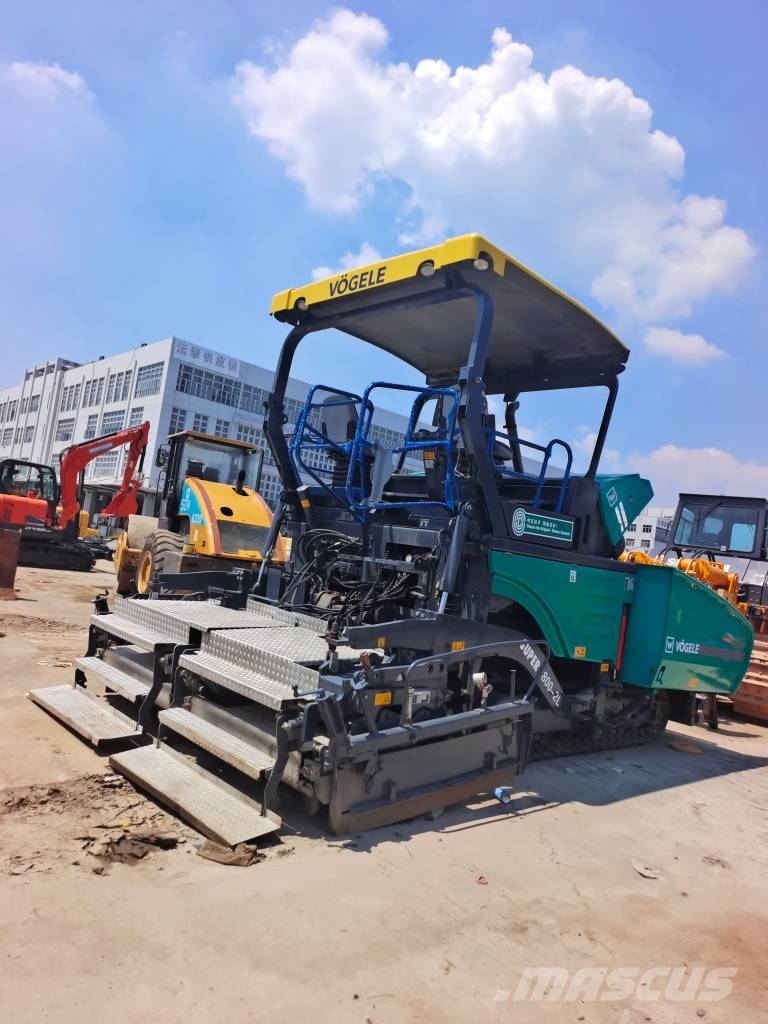 ついに、出品ＶＯGＥＬＥ1900〜2 Vögele 1800-2L, 2023, China - Used asphalt pavers - Mascus