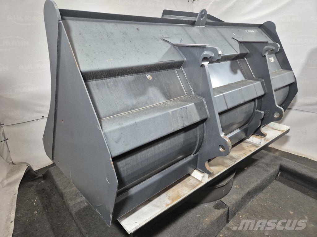 Ahlmann AZ210 Dichte bak Schaufeln