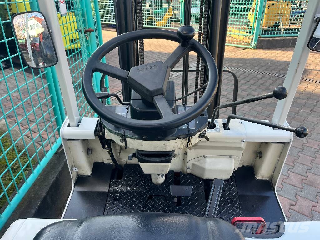 Nissan M01L-20U V-4118 IO Electric forklifts