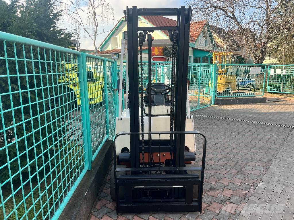 Nissan M01L-20U V-4118 IO Electric forklifts