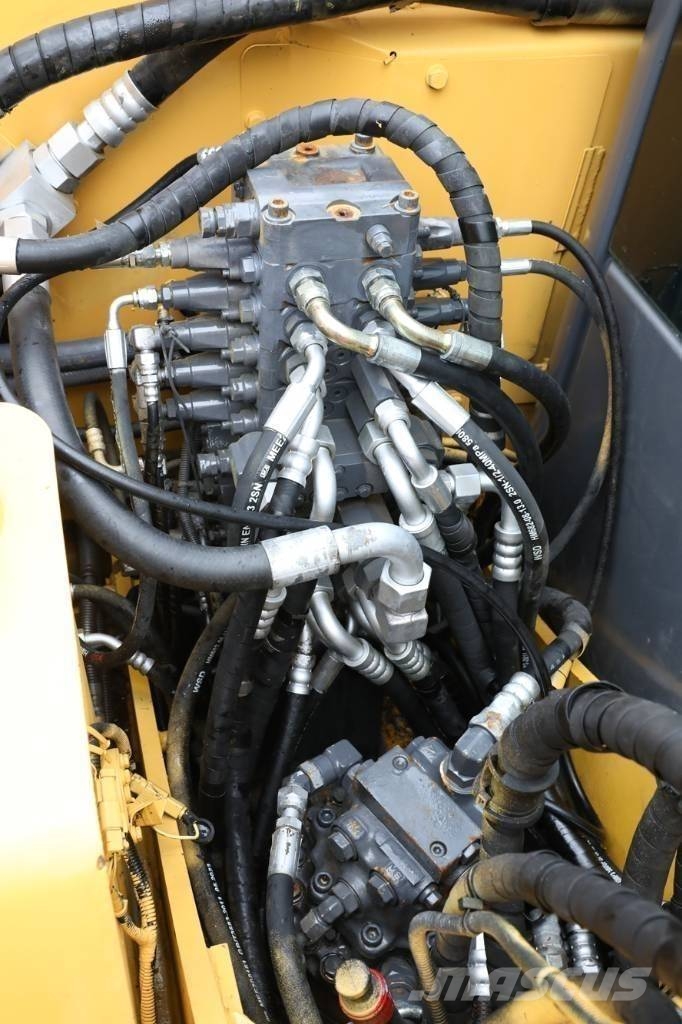 Komatsu PC 60-8 Εκσκαφείς με ερπύστριες