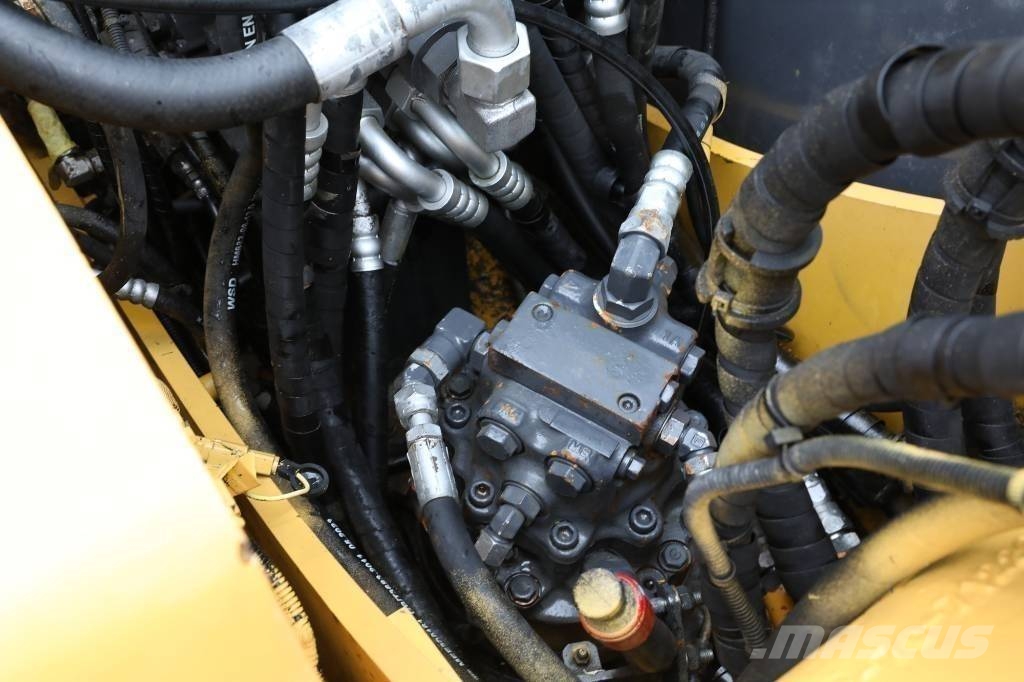 Komatsu PC 60-8 Εκσκαφείς με ερπύστριες