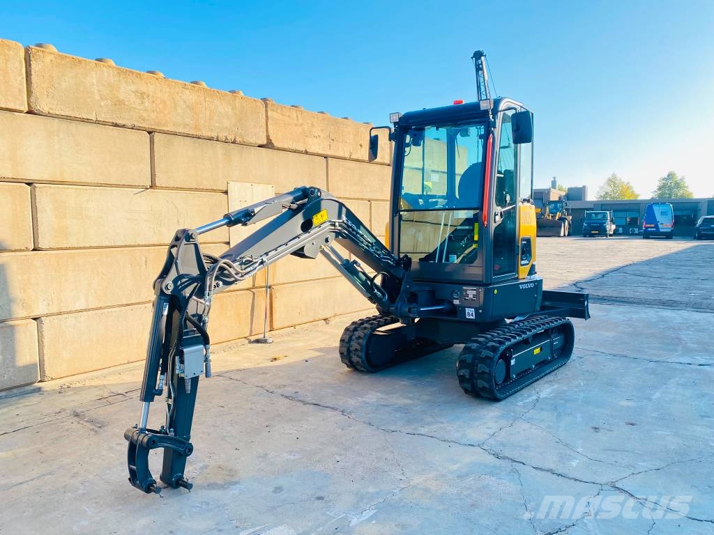 Volvo ECR 25 Electric Mini pelle < 7t