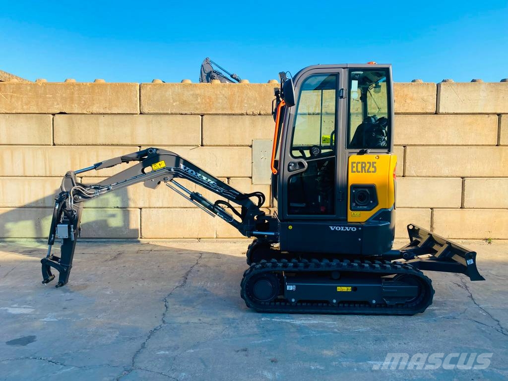 Volvo ECR 25 Electric Mini pelle < 7t
