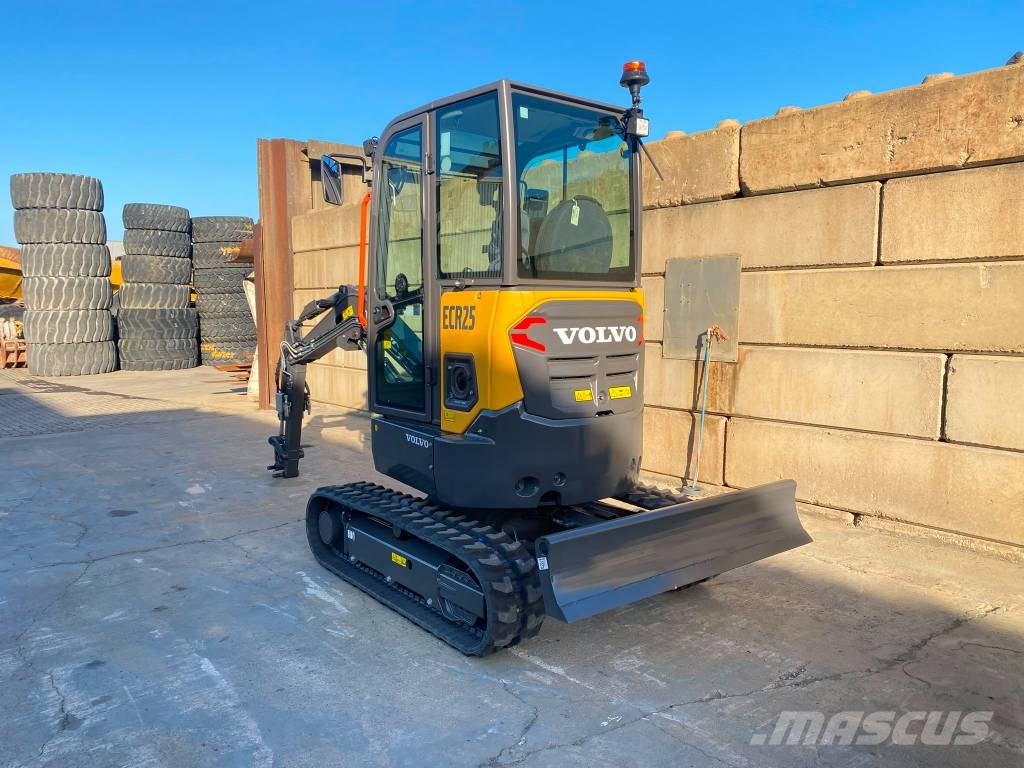 Volvo ECR 25 Electric Mini pelle < 7t