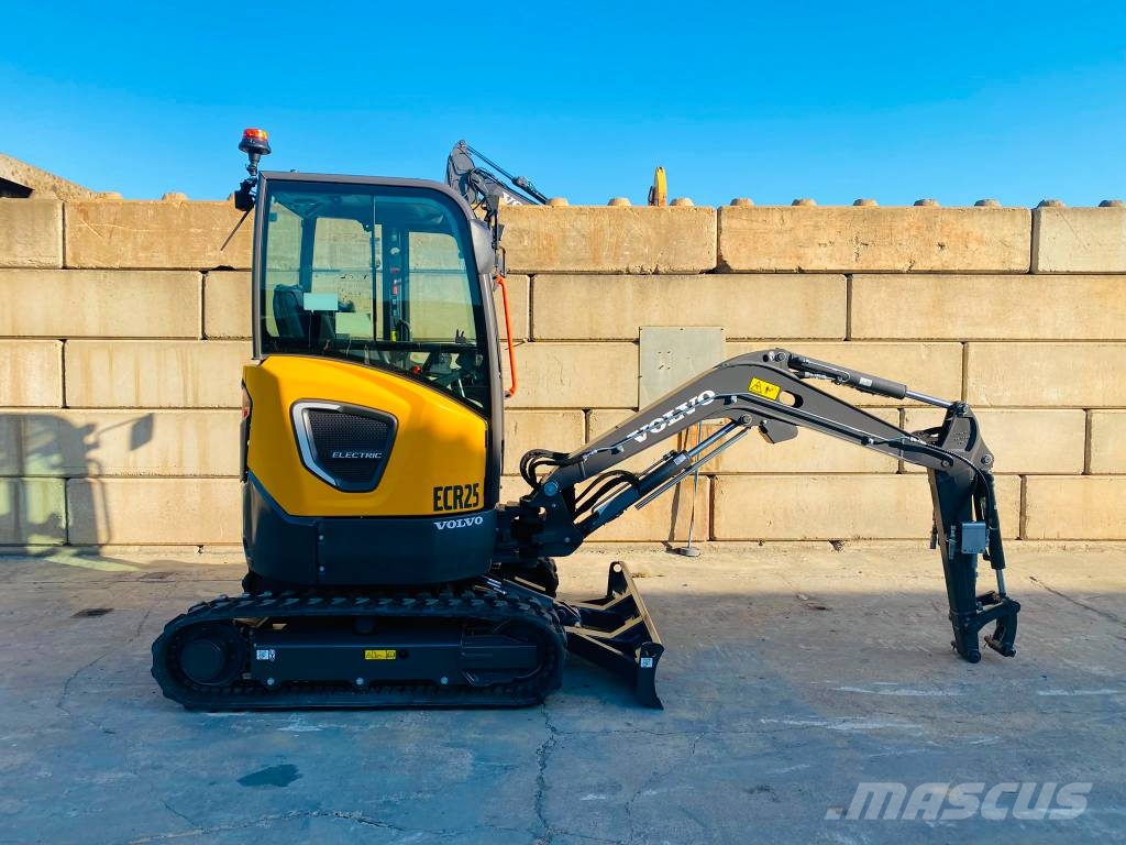 Volvo ECR 25 Electric Mini pelle < 7t