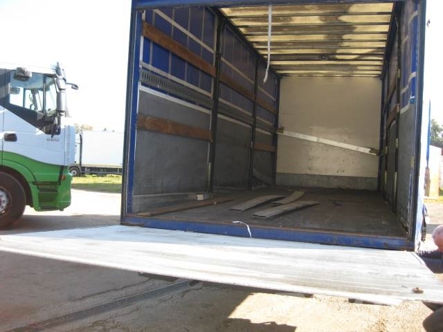 DAF LF 45.180 12 TONN. PORTATA 56 QUINTALI EURO 5 Sunkvežimiai su dengtu kėbulu