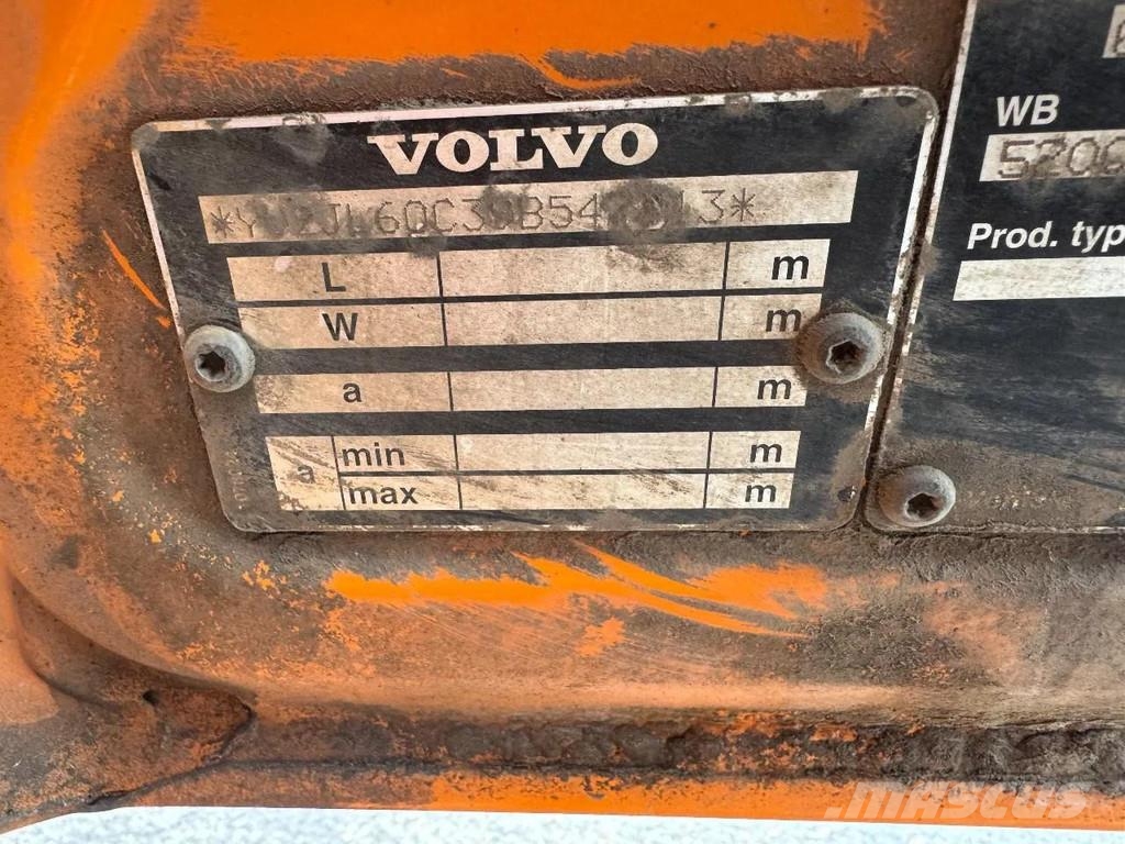 Volvo FM 340 6X2 DHOLLANDIA 2000 KG CURTAINS Camión con caja abierta