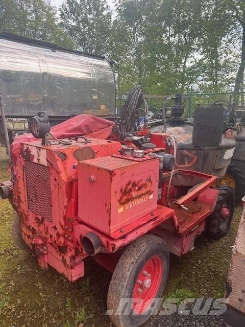 Linhoff MICA/HENNE/AGT Asfaltsläggningsmaskiner