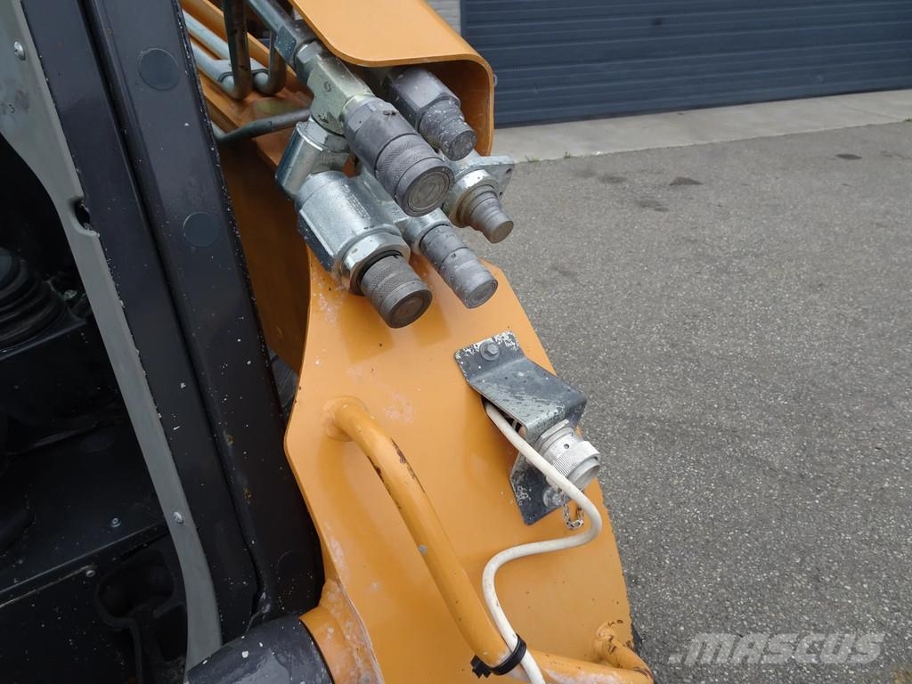 CASE SR175 SR175B Skid steer loaders