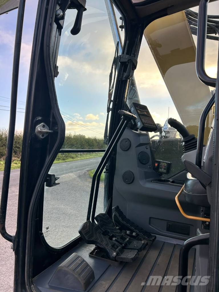 CAT 308 CR Midi excavators 7t - 12t