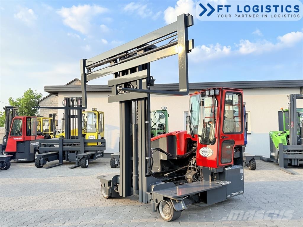 Combilift C4000ET | ELECTRIC | TRIPLEX 6900 MM | 3600 MM WID 四向前伸式堆高機(叉車)