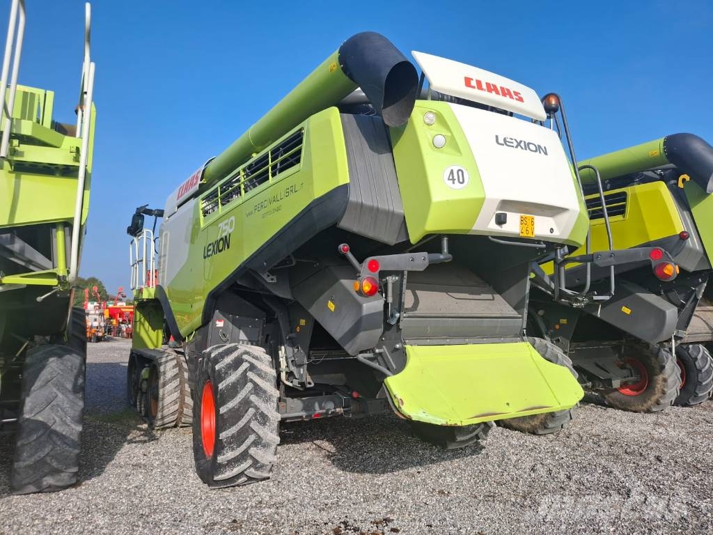 CLAAS Lexion 750 TT Sklízecí mlátičky