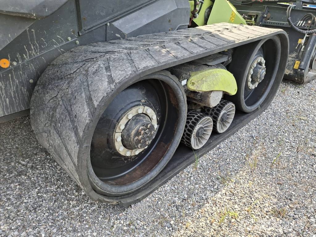 CLAAS Lexion 750 TT Зернозбиральні комбайни