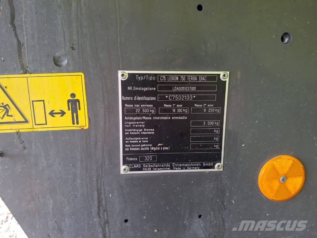 CLAAS Lexion 750 TT Sklízecí mlátičky