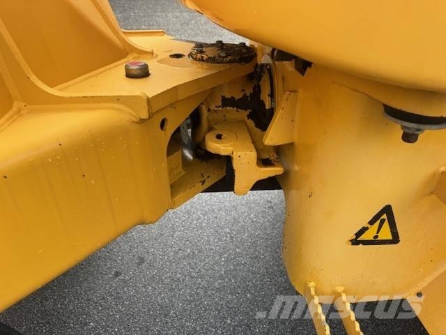 Volvo L 30 B Iekrāvēji uz riteņiem
