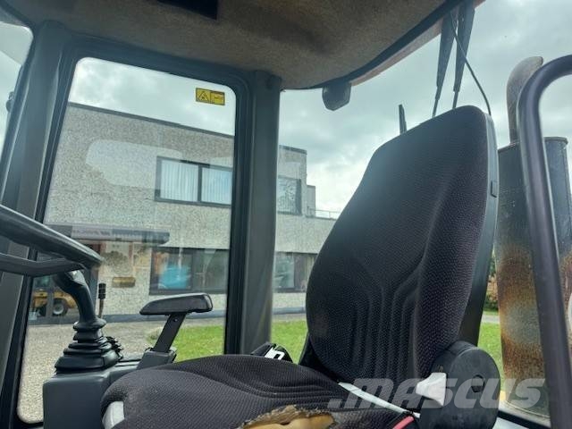 Volvo L 30 B Iekrāvēji uz riteņiem