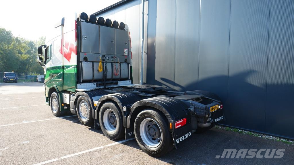 Volvo FH540 8x4 130T Tractorhead Trekkvogner