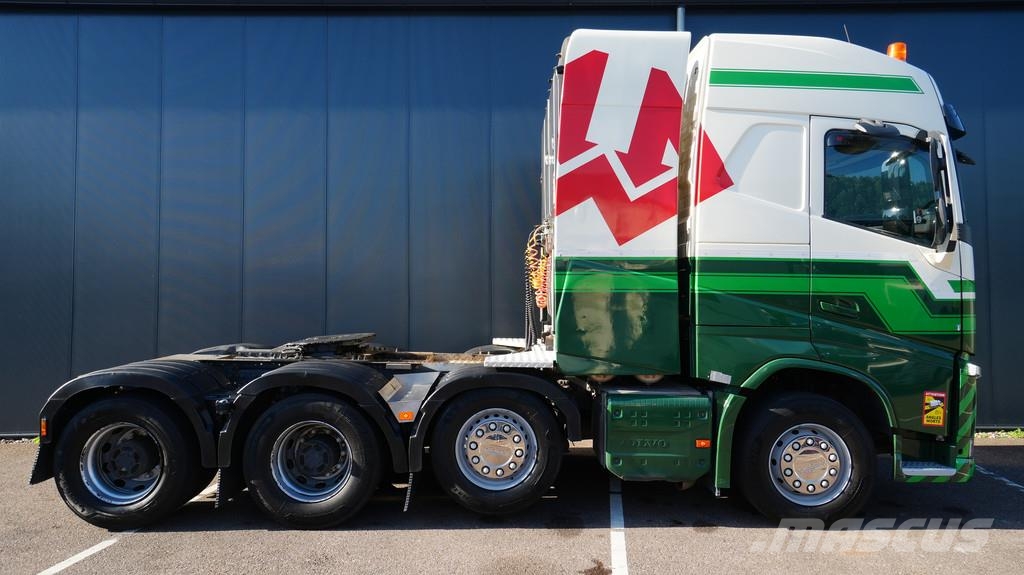 Volvo FH540 8x4 130T Tractorhead Trekkvogner