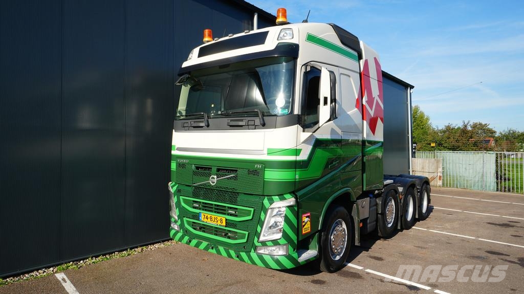 Volvo FH540 8x4 130T Tractorhead Trekkvogner