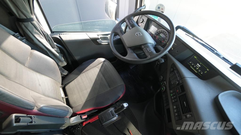 Volvo FH540 8x4 130T Tractorhead Trekkvogner