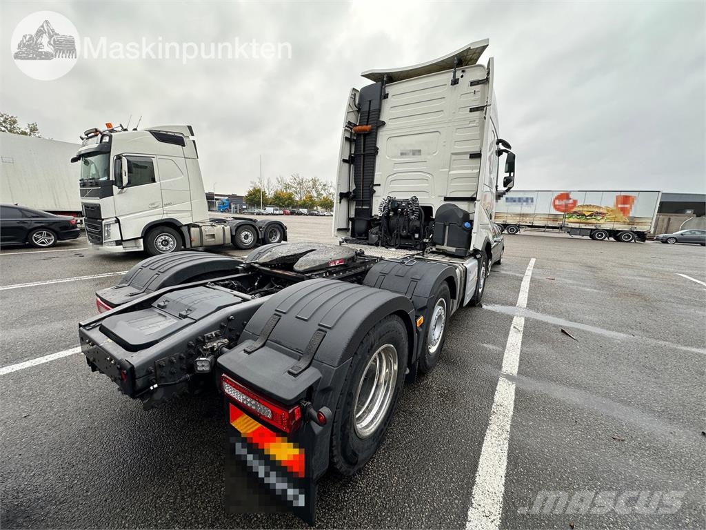 Volvo FH-500 牵引车