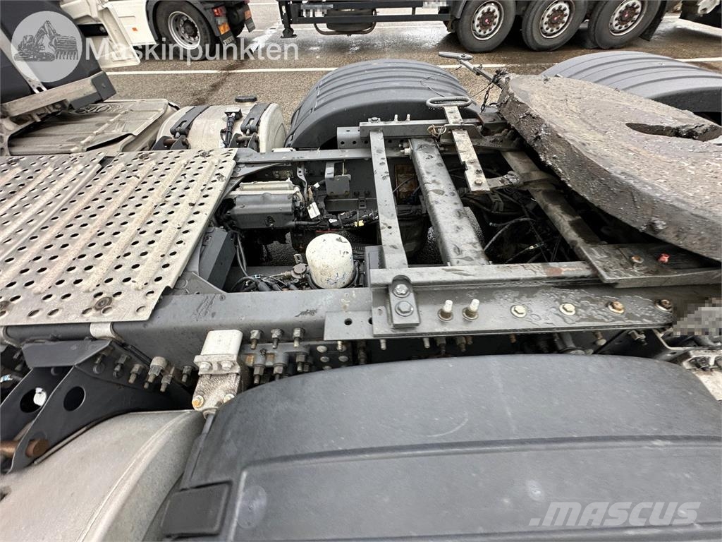 Volvo FH-500 牵引车