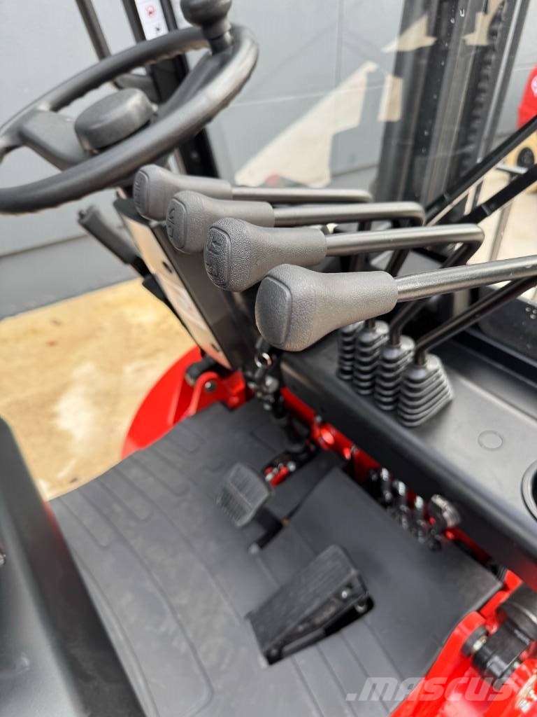 EP EFXZ 301 Electric forklifts