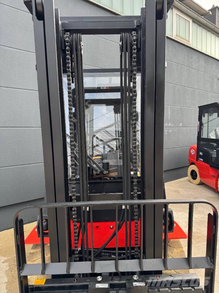 EP EFXZ 301 Electric forklifts