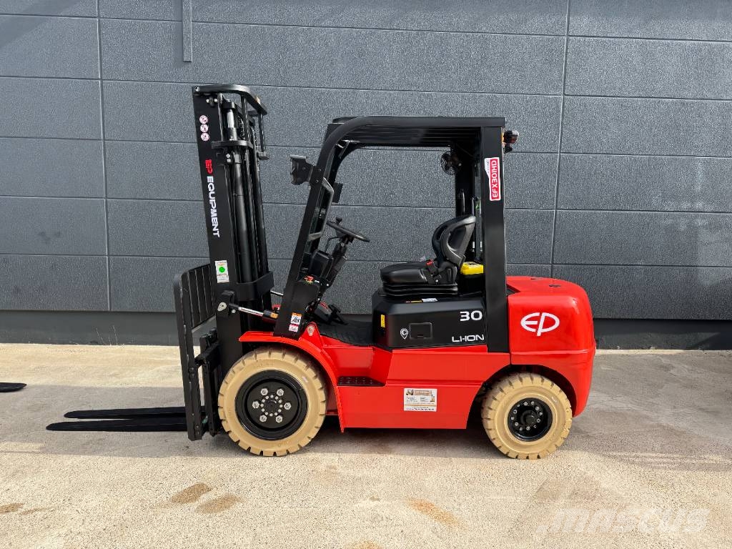 EP EFXZ 301 Electric forklifts