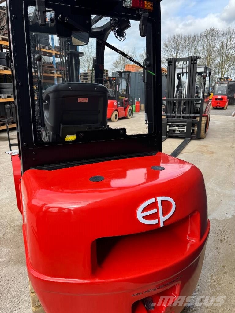 EP EFXZ 301 Electric forklifts