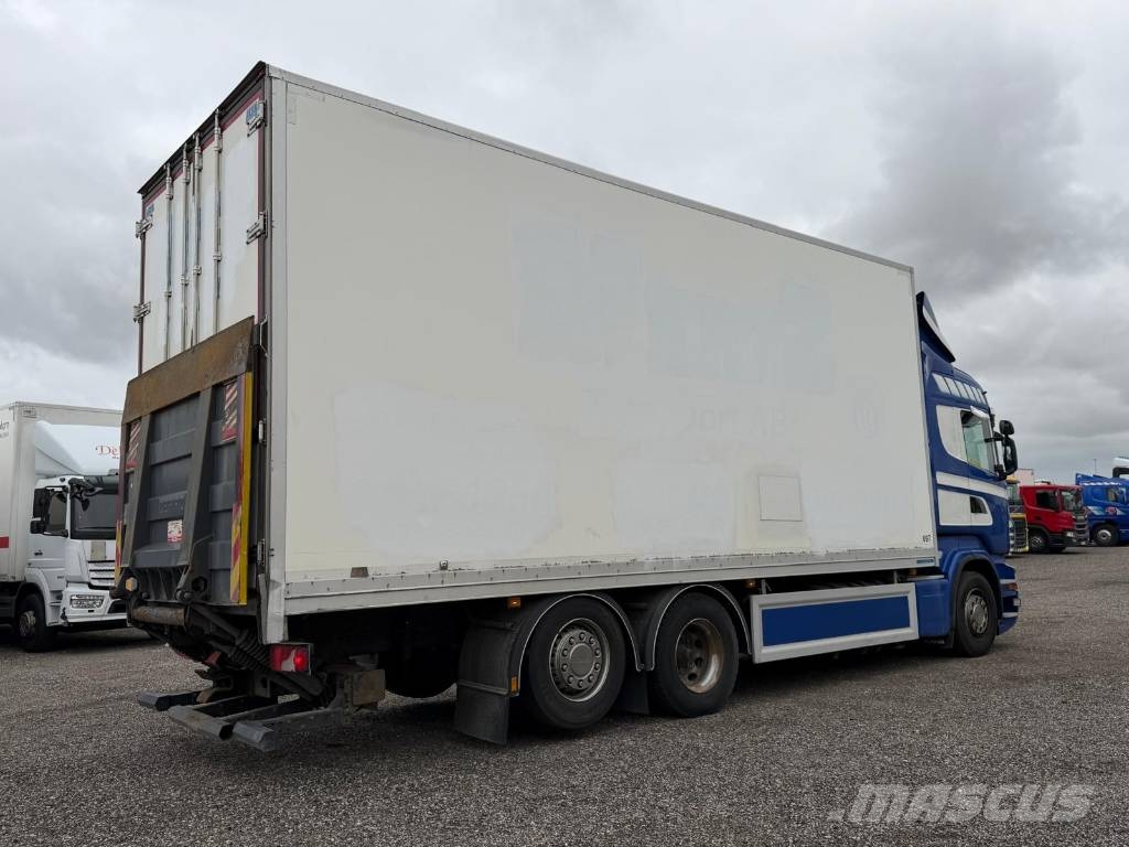 Scania R560LB6X2*4MNB 3589 Camiones con caja de remolque