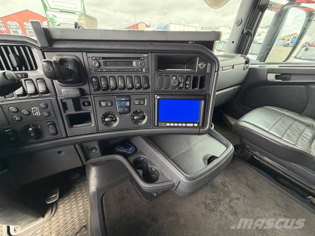 Scania R560LB6X2*4MNB 3589 Camiones con caja de remolque