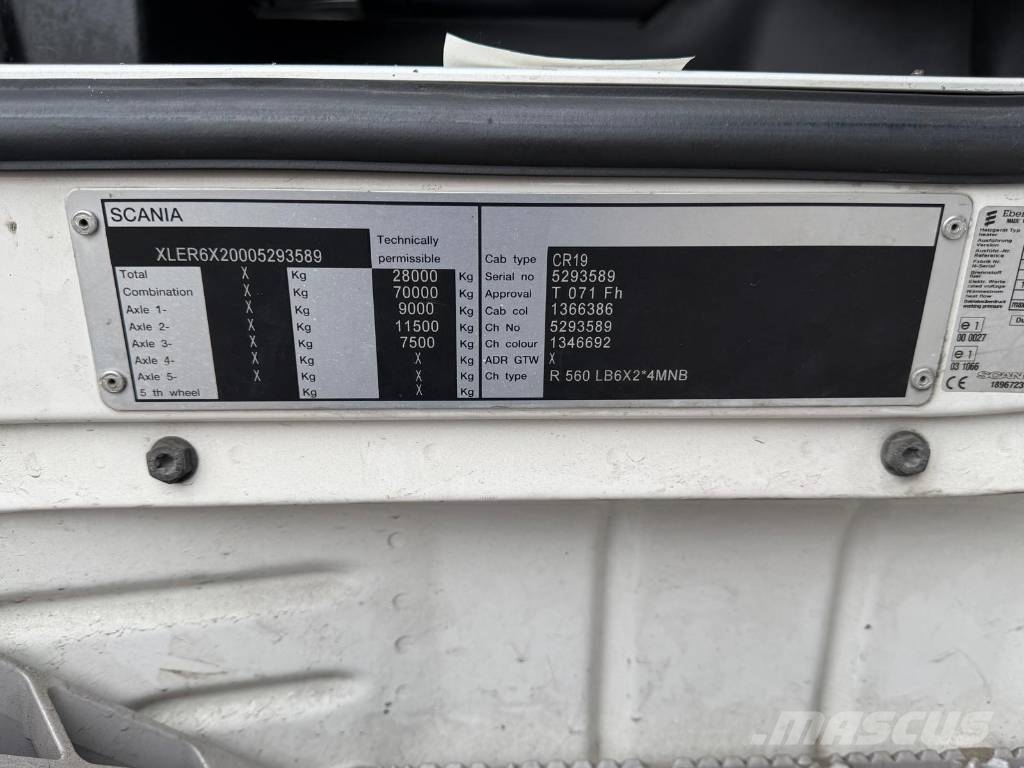 Scania R560LB6X2*4MNB 3589 Camiones con caja de remolque