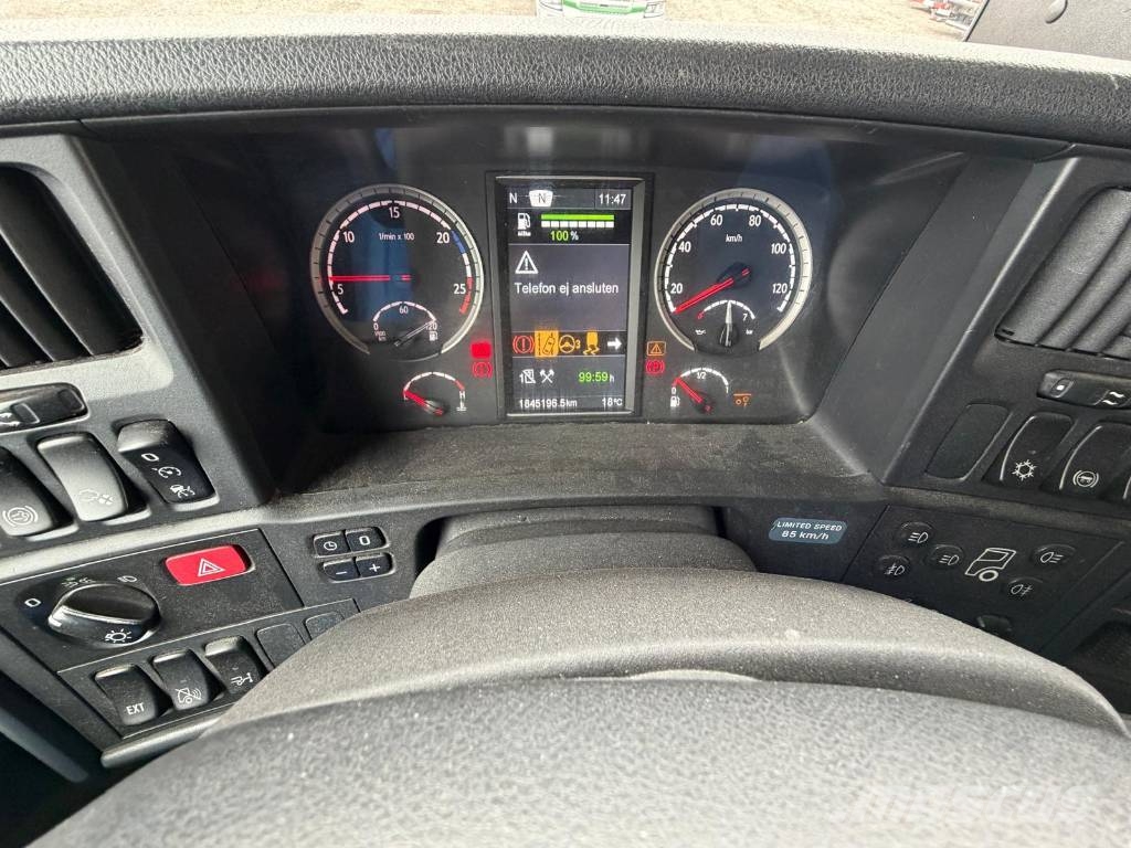 Scania R560LB6X2*4MNB 3589 Camiones con caja de remolque