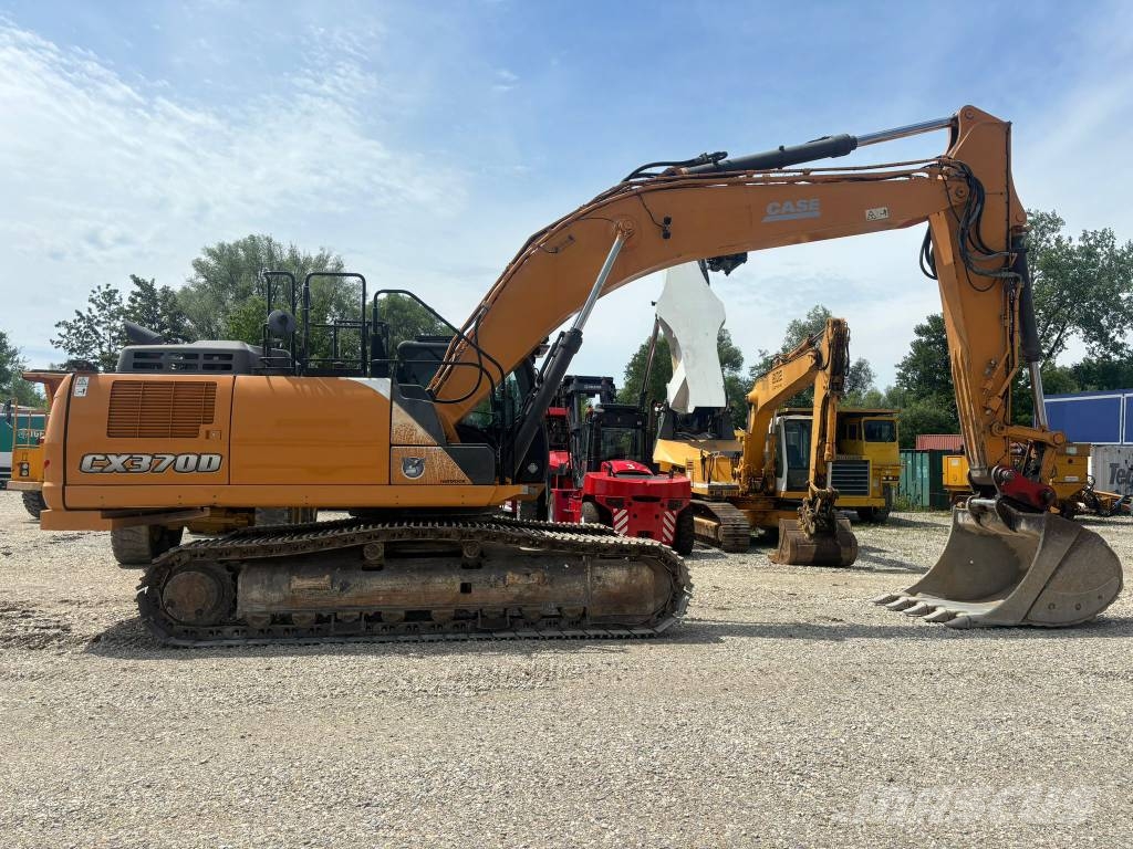 CASE CX 370 D Rupsgraafmachines