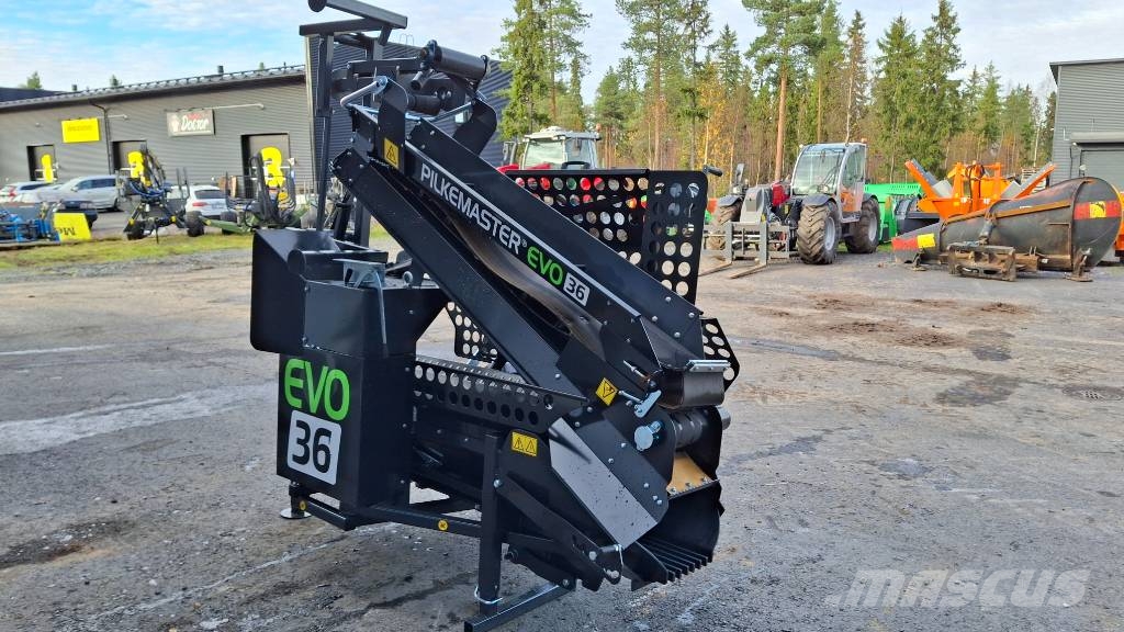 Pilkemaster Evo 36 kuin uusi traktori käyttöinen Despicatoare si taietoare de lemne