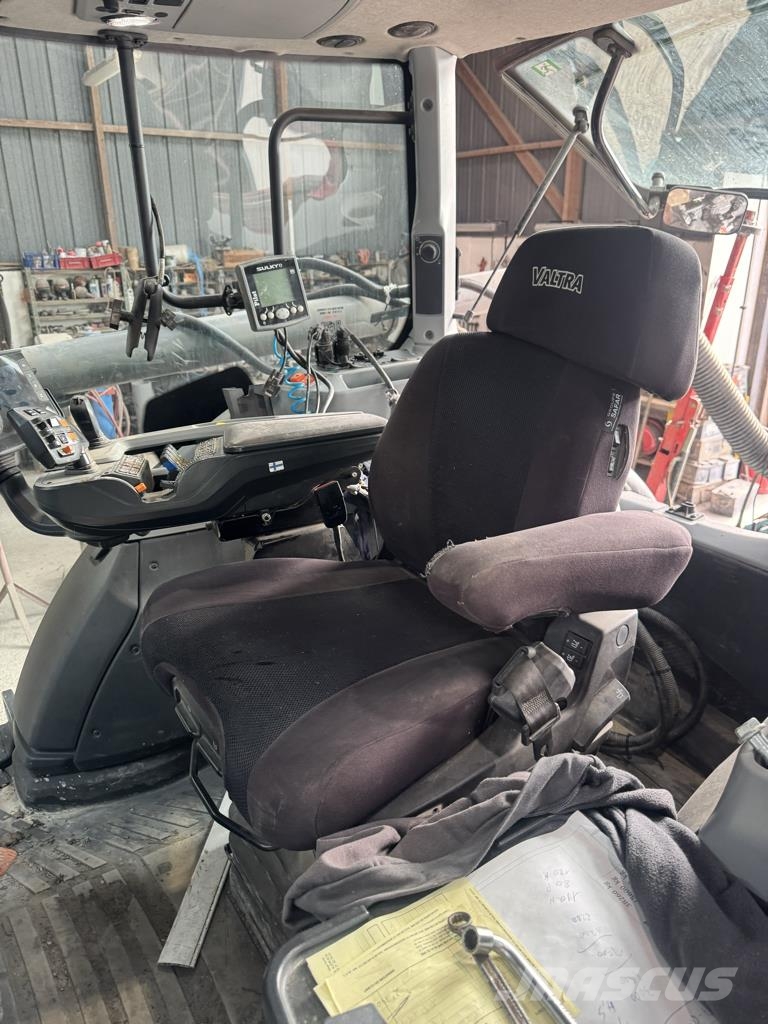 Valtra N175 Traktorok