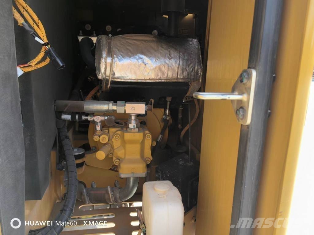 CAT 307 Mini bagri <7t