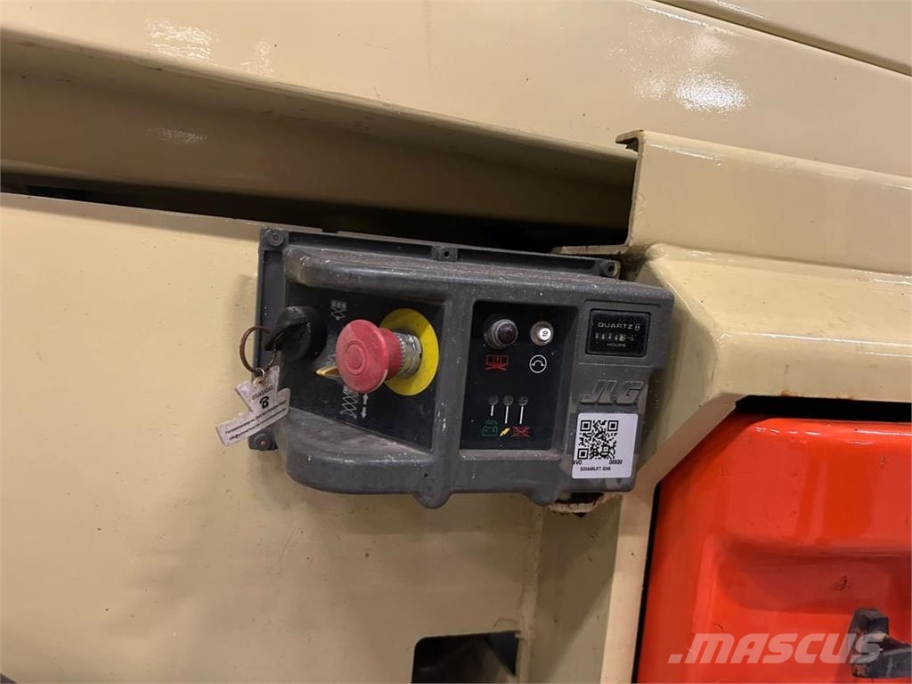 JLG 3246 ES (0930) Schaarhoogwerkers